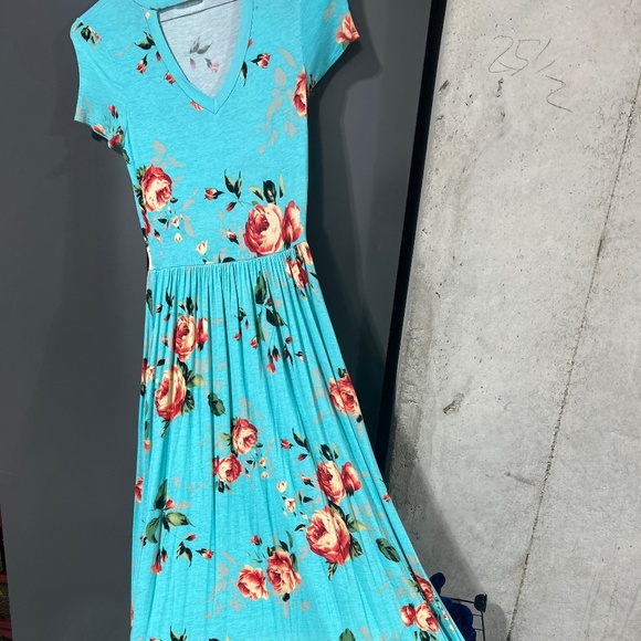 Beautiful maxi dress - Picture 1 of 4